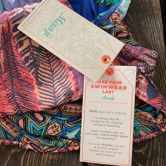 MAAJI OFF THE SHOULDER Floral RUFFLE BIKINI TOP - Picture 12 of 14